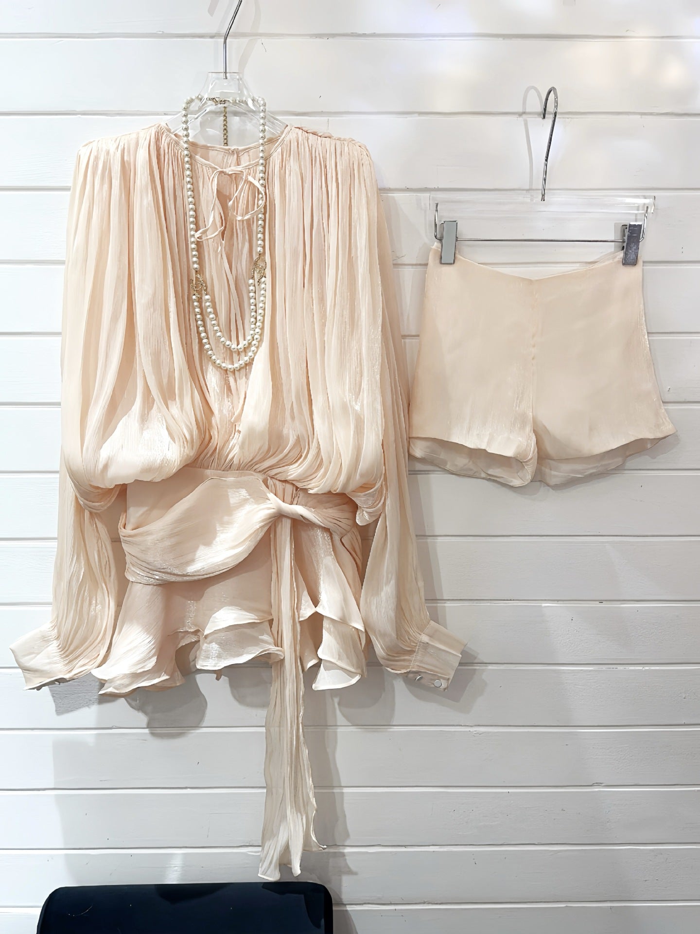 Cotton eyelet white lace up crop top puff sleeve blouse