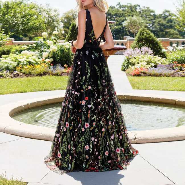 Exquisite Embroidery Floral Black Mesh Overlay V Cut Black Lace Dress sunifty Exquisite Embroidery Floral Black Mesh Overlay V Cut Black Lace Dress sunifty