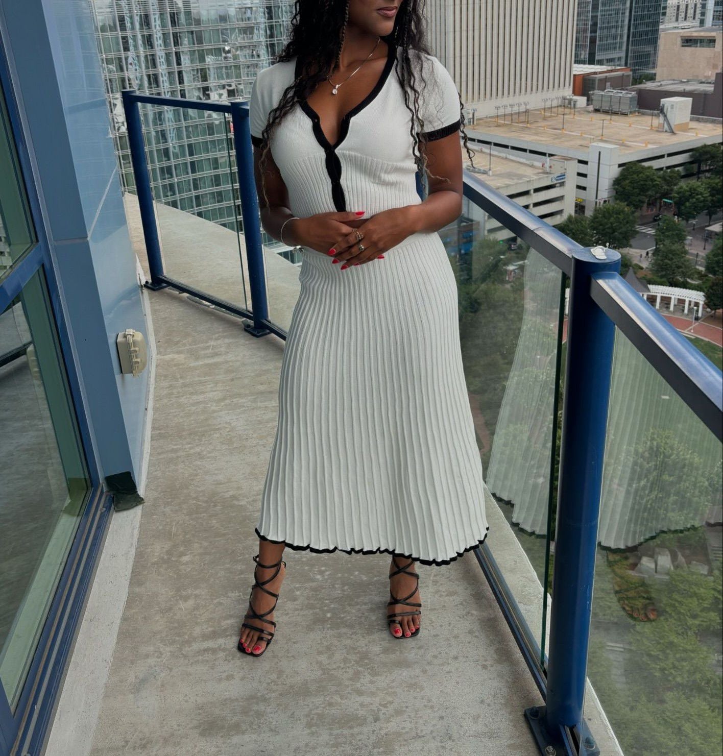 Pleated Contrast Trim Rib Knit Crop Top And Midi Skirt Set