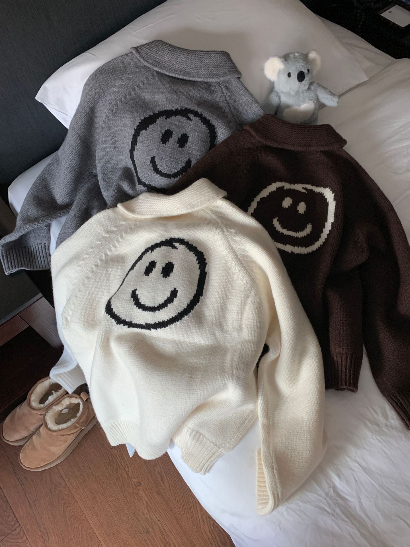 Cute Designer Smiley Face Zip Up Cardigan Sweater