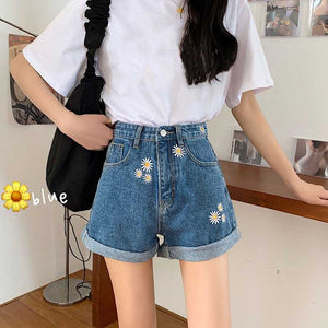 Cute Daisy Flowers Embroidered Loose Cuffed Denim Shorts