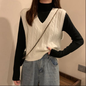 Oversized Cable Knit V Neck Knitted Tank Top Sweater