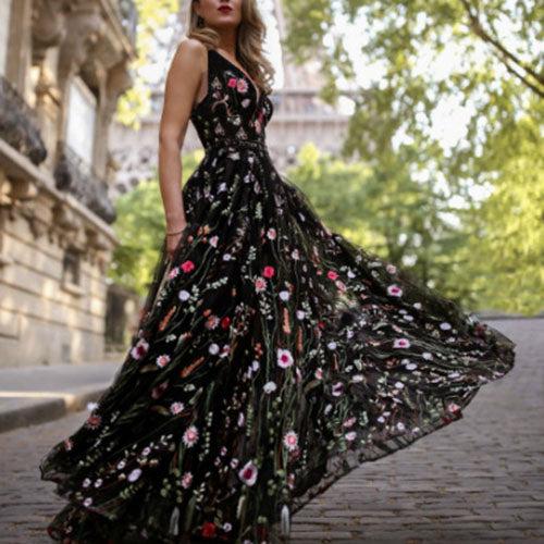 Exquisite Embroidery Floral Black Mesh Overlay V Cut Black Lace Dress sunifty Exquisite Embroidery Floral Black Mesh Overlay V Cut Black Lace Dress sunifty