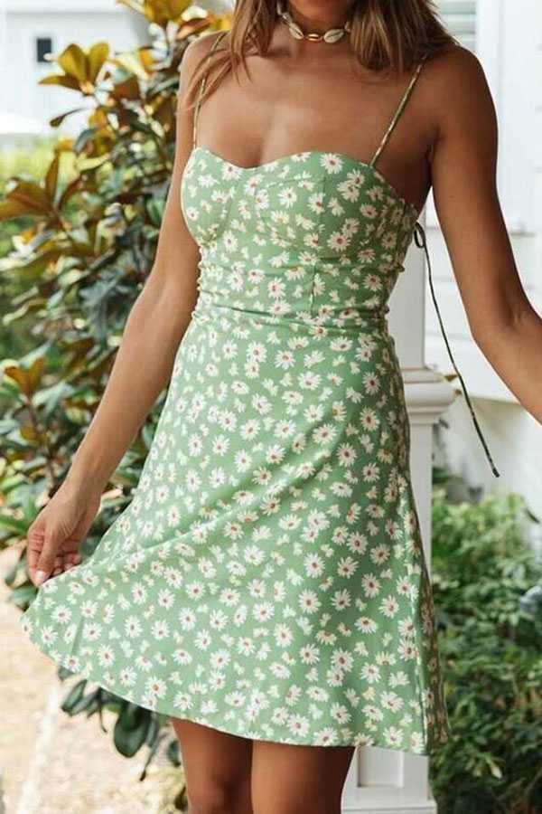 Slimming Retro Style Ditsy Lilac Floral A line Short Dress