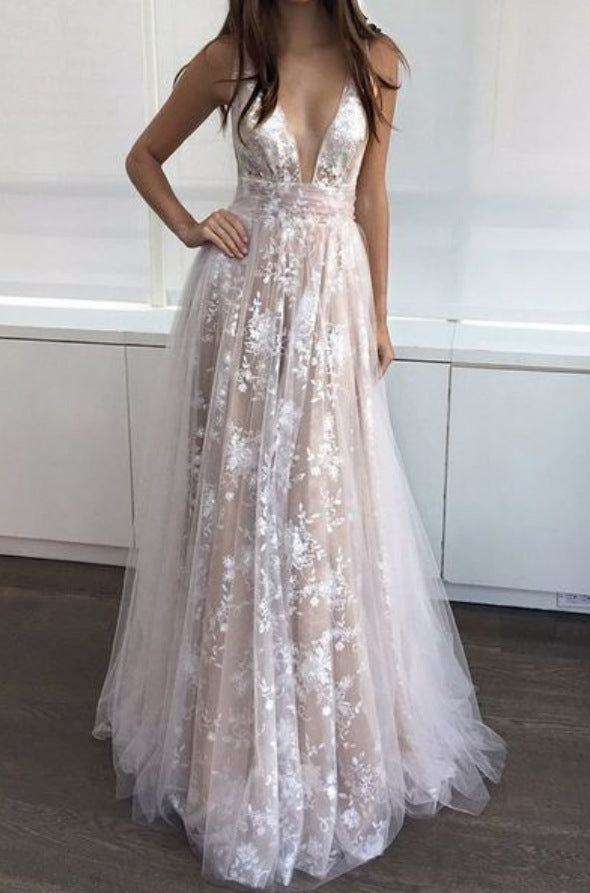 Romantic Embellished Neckline Lace Maxi Wedding Dresses Ball Gowns
