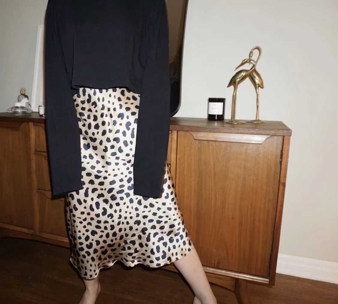 Retro Elastic Band High Waisted Leopard Print Satin Midi Skirt